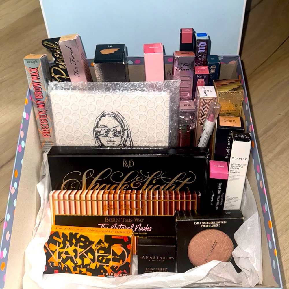 Mystery Beauty Boxes! 📦
